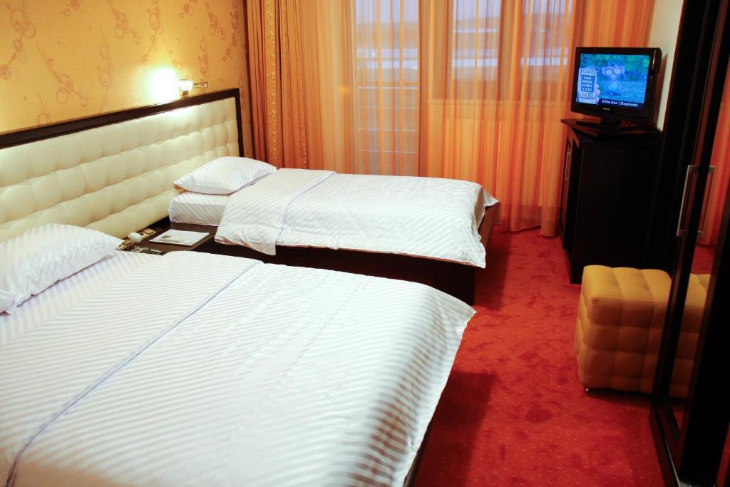 Hotel Anna Junior Târgu Jiu Habitación foto